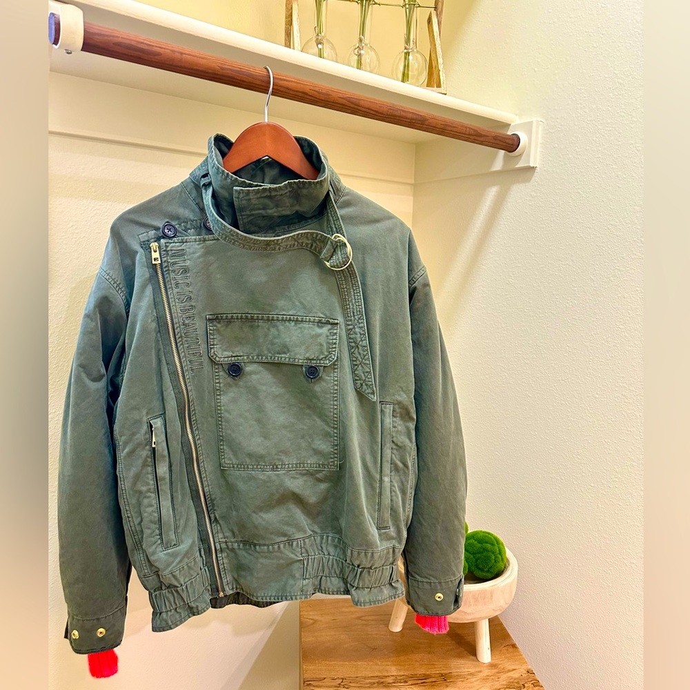 Zaria & Voltaire Army Green Bomber Jacket